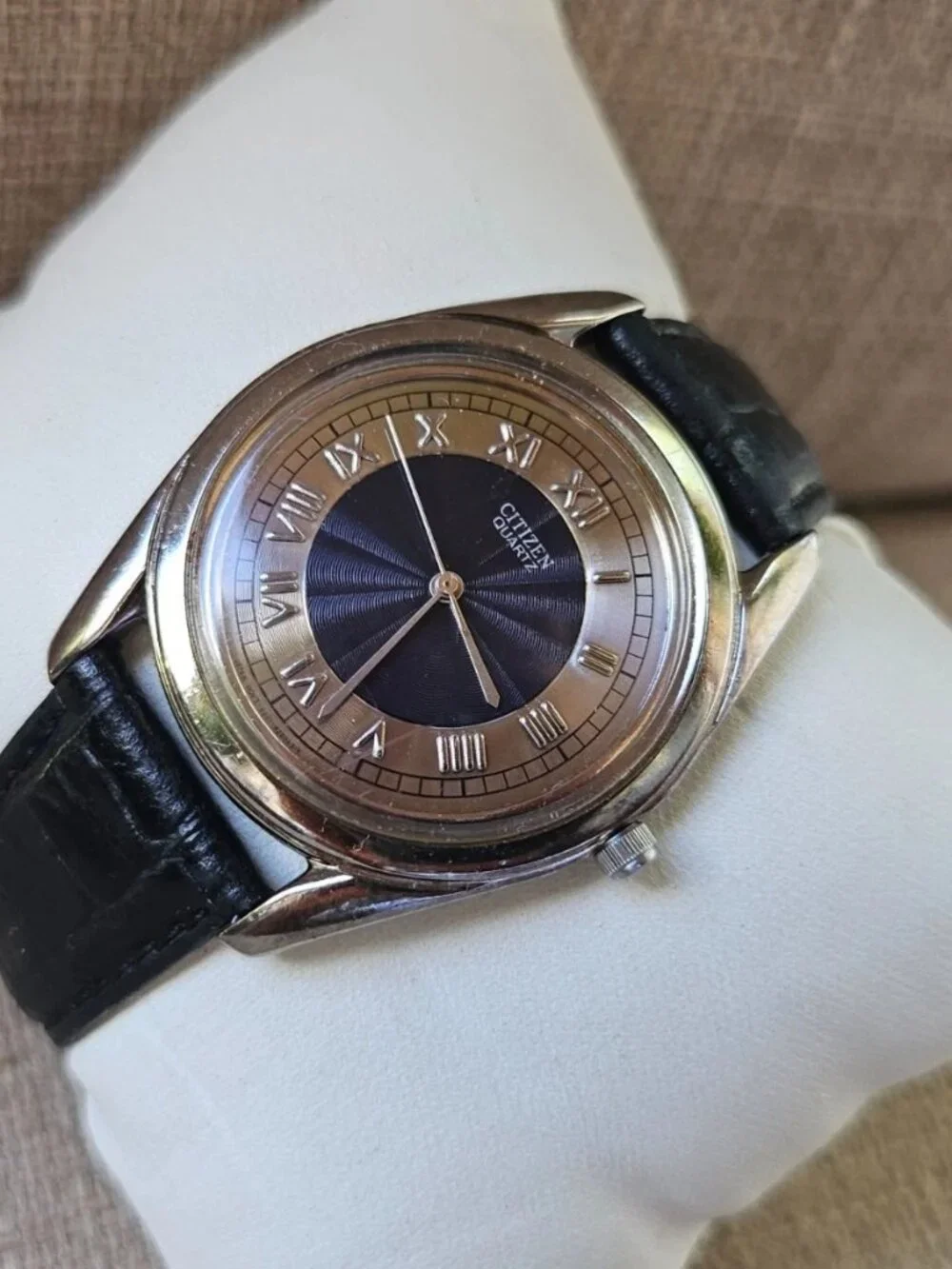 Vintage Citizen Quartz Men Wristwatch Silver Tone Case Black Leather Watch